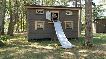 Fide Äventyrsby & Camping