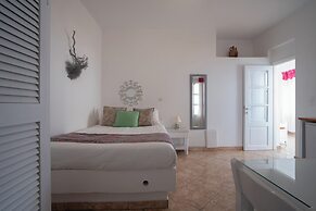 Salvatore Caldera Suites