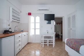 Salvatore Caldera Suites