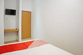 Hotel O M Authentic Kost Man