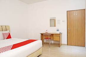 Hotel O M Authentic Kost Man
