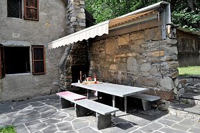 Typical, Romantic Tessiner Cottage