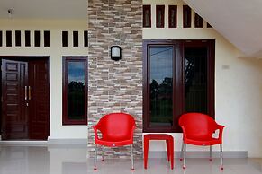 OYO 1694 Pariban Homestay