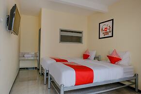 OYO 1289 Cbr Residence