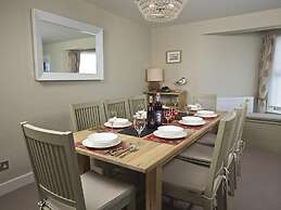 2 Hamstone Court
