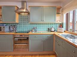 2 Armada House