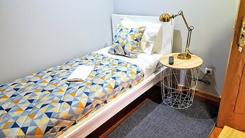 Cool Guesthouse
