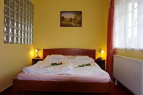 HoldLux Apartmanok