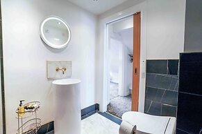 Antrim House Guest Rooms & Suites