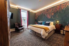 Antrim House Guest Rooms & Suites