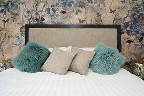 Antrim House Guest Rooms & Suites