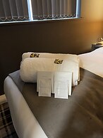 42 Apart-hotel