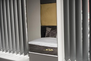 42 Apart-hotel