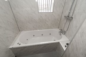 42 Apart-hotel