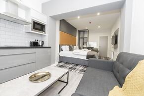 42 Apart-hotel
