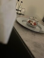 42 Apart-hotel