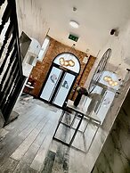 42 Apart-hotel