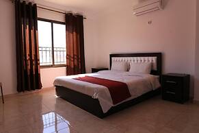 Weekend Hotel