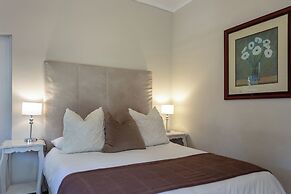 Sandown Lodge