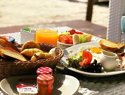Villa Las Estrellas Tulum - located at the party zone
