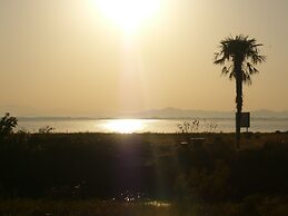 Youth Hostel WANIHIMA~Lakeside BIWA