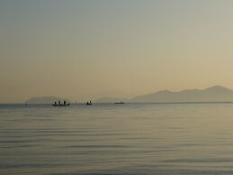 Youth Hostel WANIHIMA~Lakeside BIWA