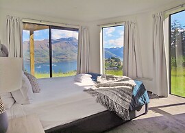 Newly Built Luxe House with Magnificent View