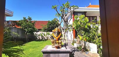 Santi HomeStay