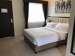 Rovira Suites