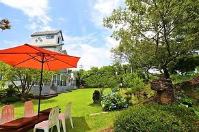 Munmoon House