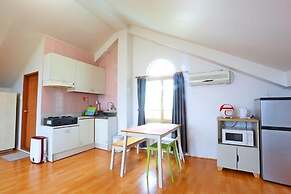 Munmoon House