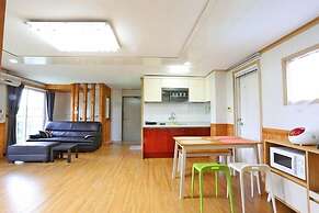 Munmoon House
