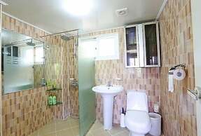 Munmoon House