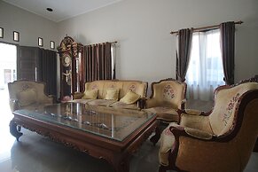 Hotel O Wisma Ray Syariah