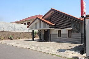 Hotel O Wisma Ray Syariah