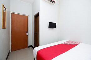 Hotel O Palebon Residence