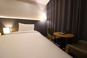 The Mains Hotel