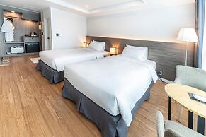 The Mains Hotel