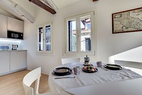 Venice Skyline View Sudio Apartment
