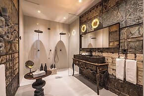 Paragon 700 Boutique Hotel & SPA