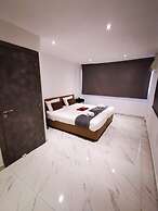Nissi Adonis Suites