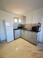 Nissi Adonis Suites