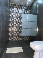 Nissi Adonis Suites