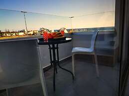 Nissi Adonis Suites