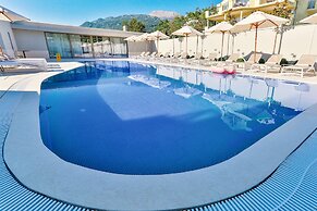 Avanti Hotel & Spa