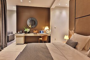 Avanti Hotel & Spa