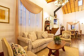 Manuel Manor