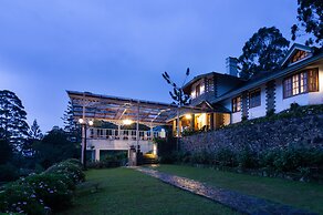 Manuel Manor