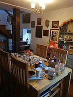Yr  Hen Farcdy Bed & Breakfast