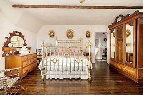 Rosehill House